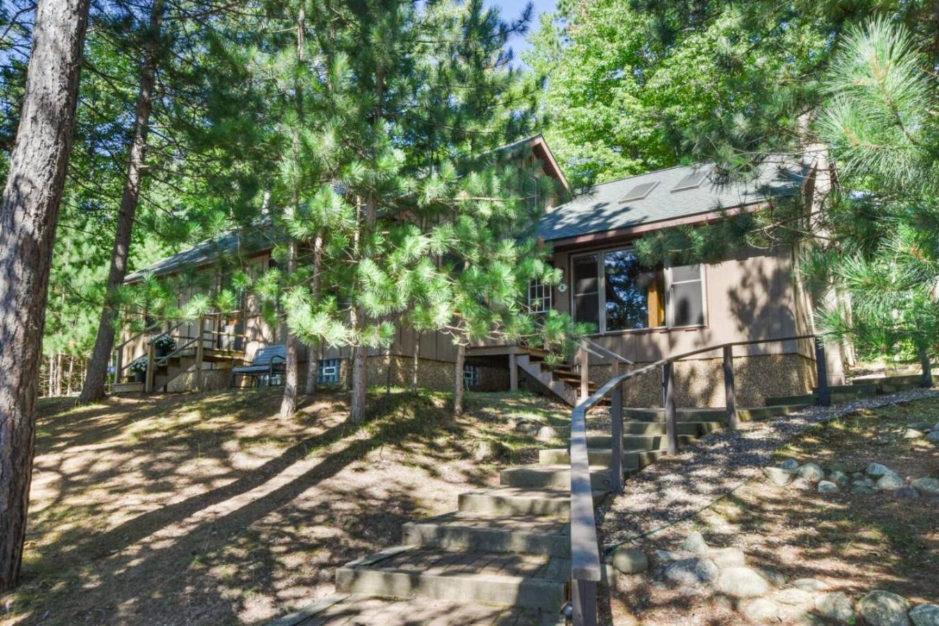 Bayview Resort Sunset Lookout Cabin 6 Saint Germain Экстерьер фото